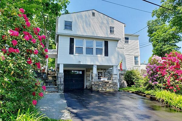 246 Lake Shore